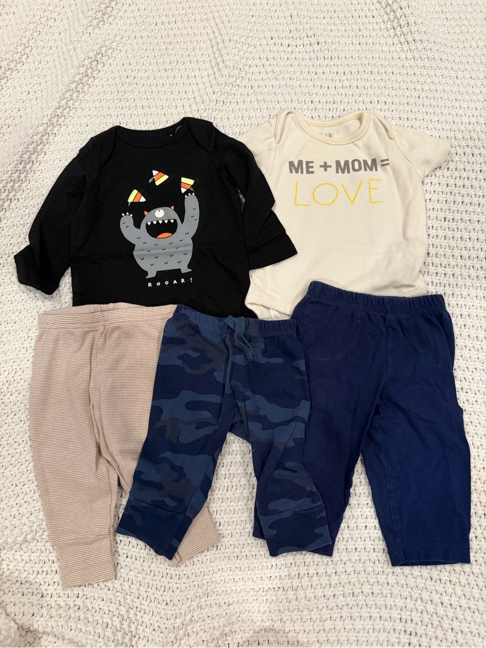 Baby Infant Boy Bundle One Piece Onesies Pants Overalls 3-6M Gap Old Navy Disney - Picture 2 of 5